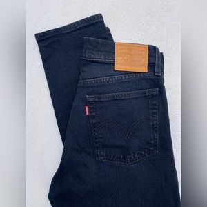 Women’s Levi’s Wedgie jeans, black, size 25